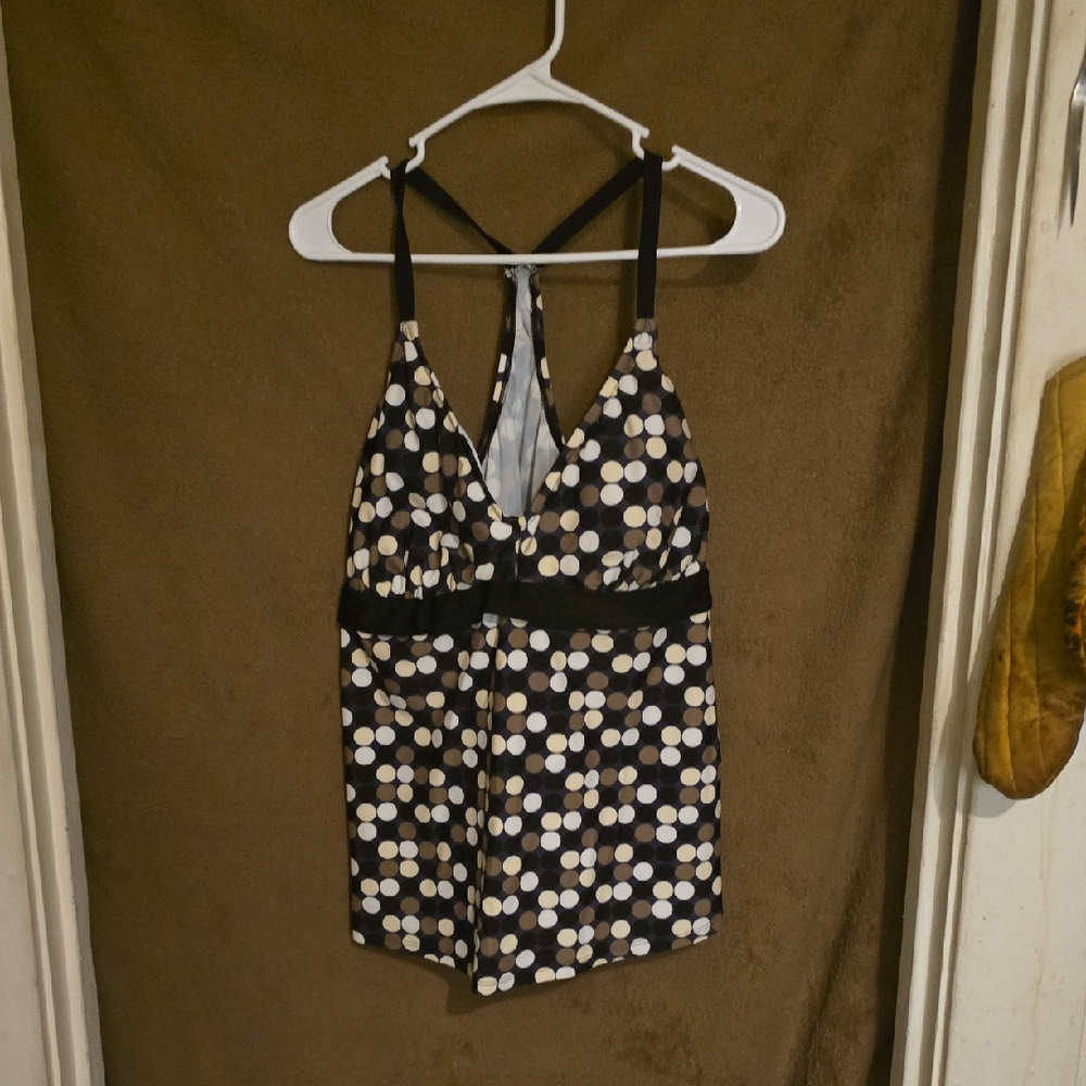 Stylish Black and White Polka Dot Women's Swimsuit